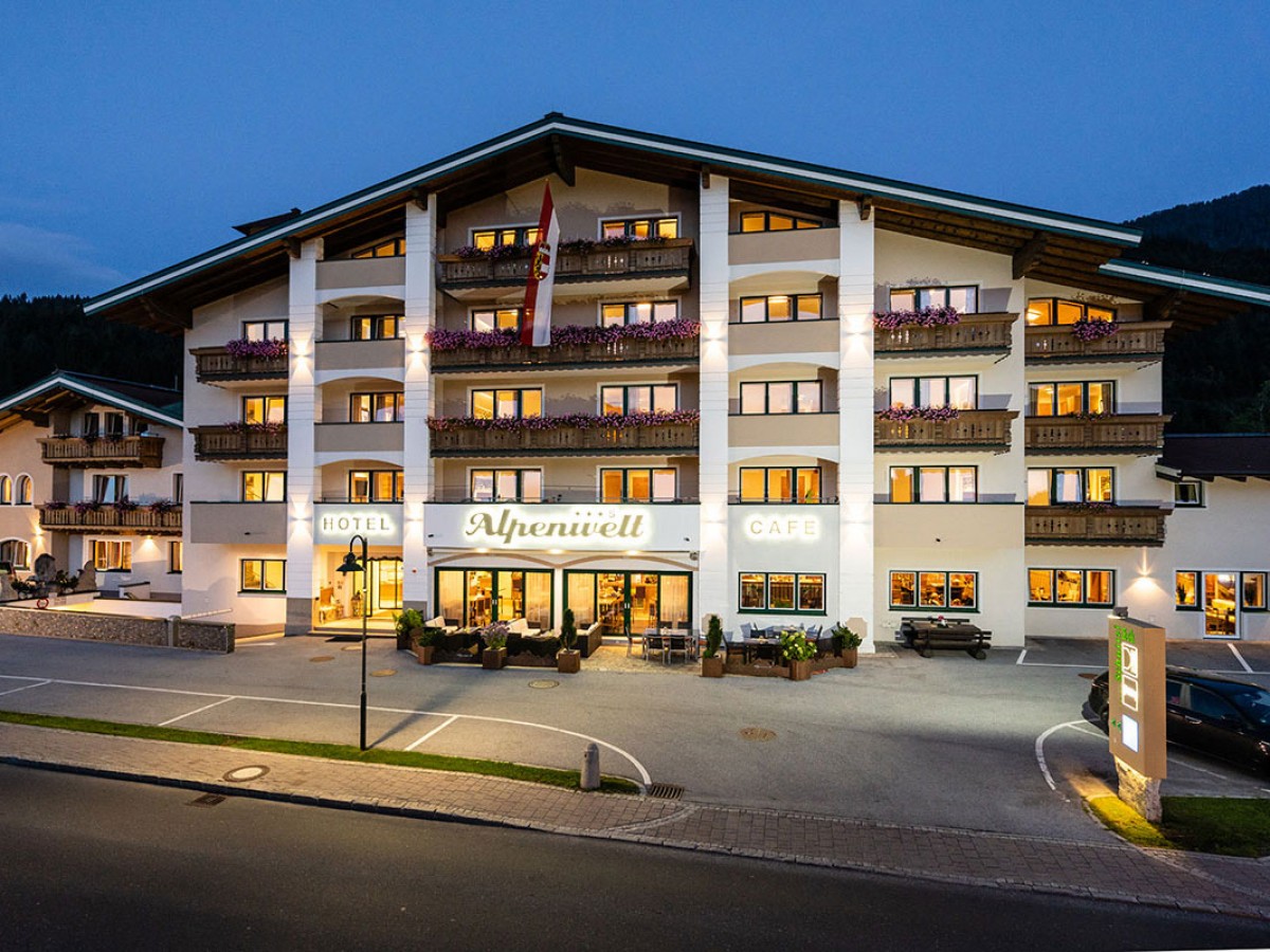 Hotel Alpenwelt